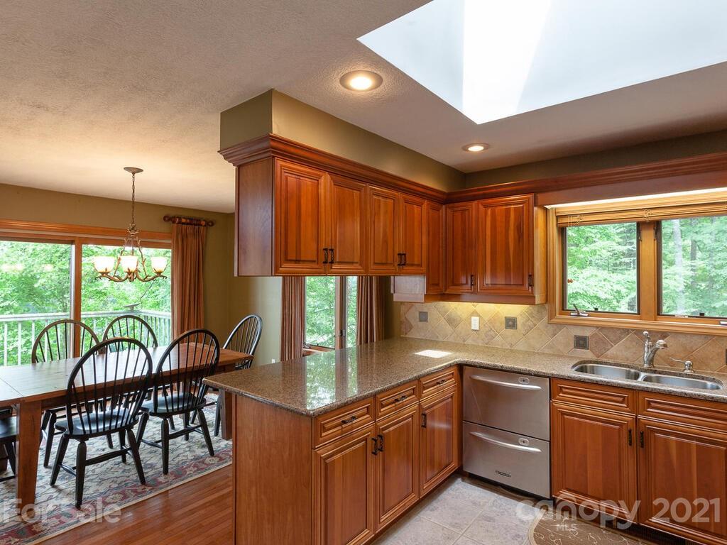 2520 Mountain Air thumbnail image 13