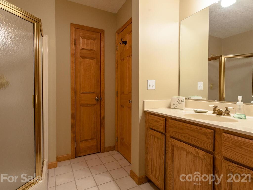 2520 Mountain Air thumbnail image 18