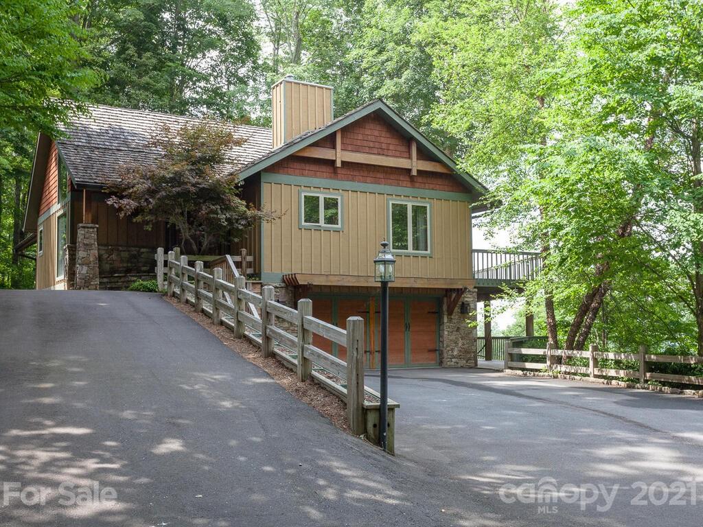 2520 Mountain Air thumbnail image 3