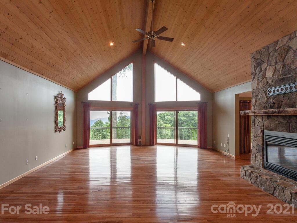 2520 Mountain Air thumbnail image 10