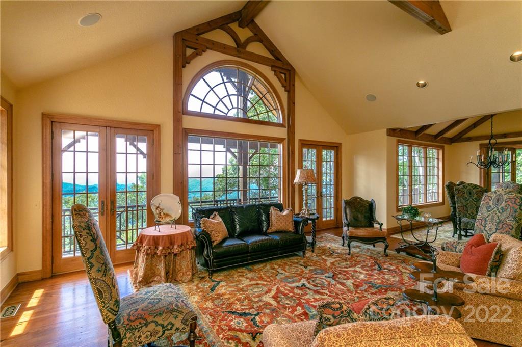 160 Cliff's Edge thumbnail image 6