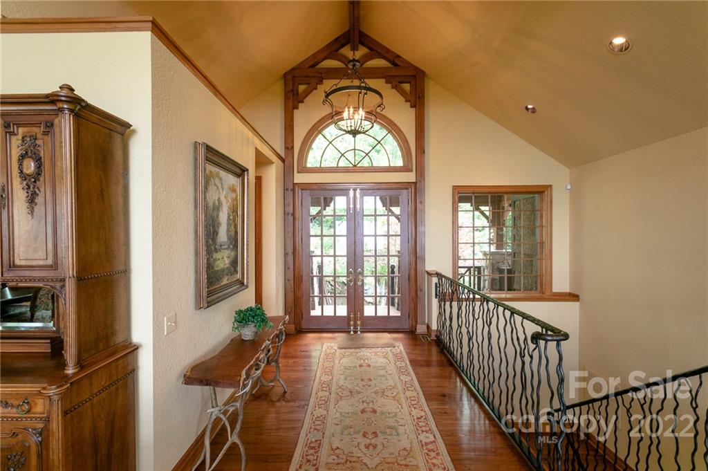 160 Cliff's Edge thumbnail image 7