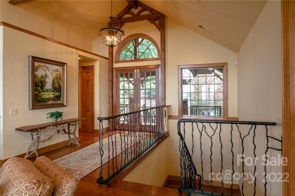 160 Cliff's Edge thumbnail image 8