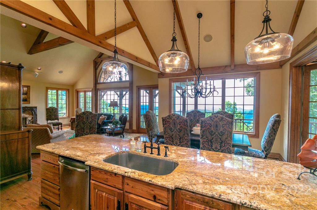 160 Cliff's Edge thumbnail image 14