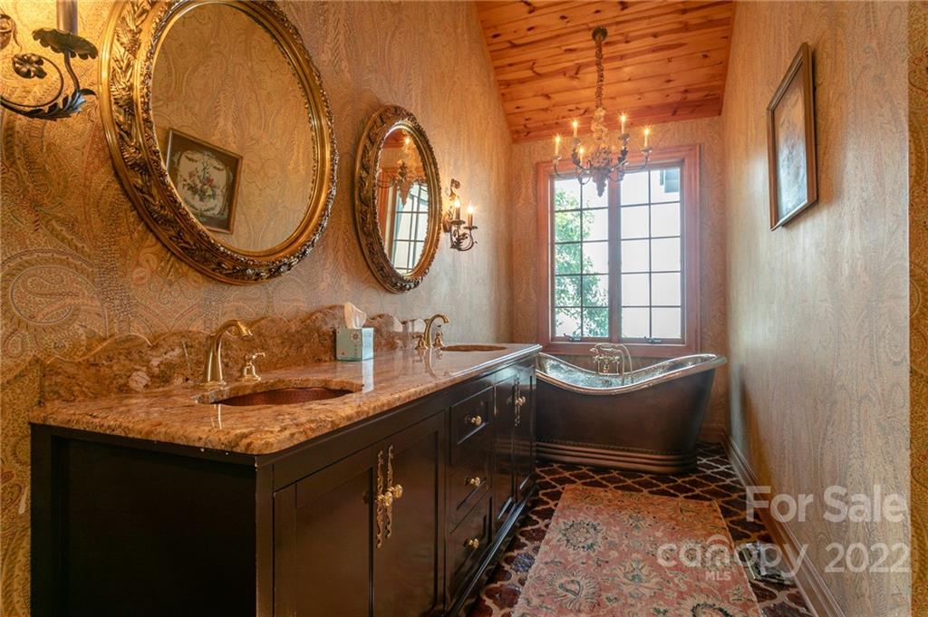 160 Cliff's Edge thumbnail image 25