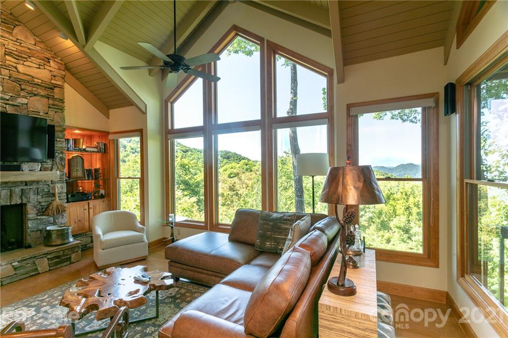 825 Andrew Banks thumbnail image 19