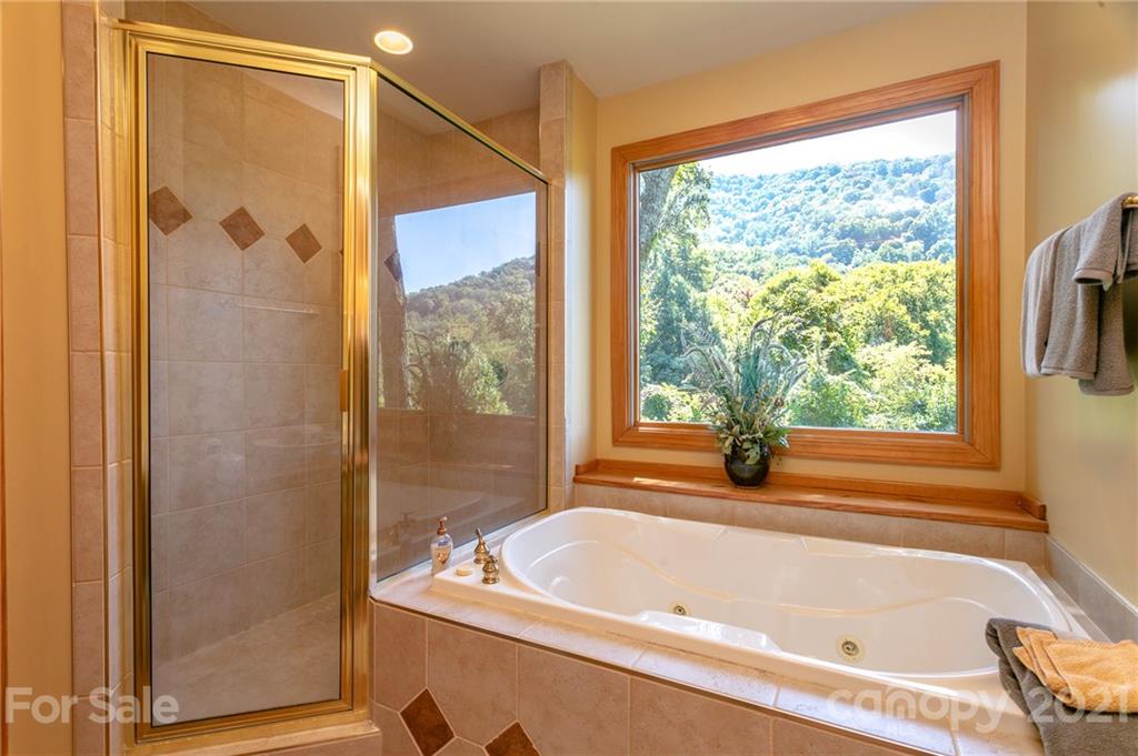 825 Andrew Banks thumbnail image 28