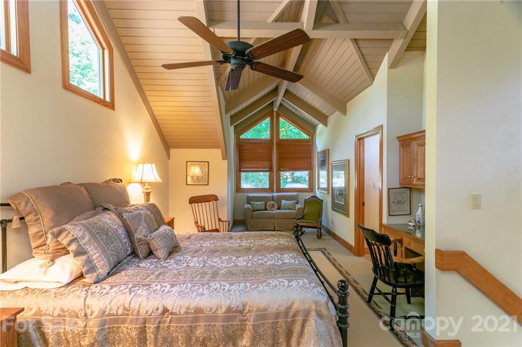 825 Andrew Banks thumbnail image 32