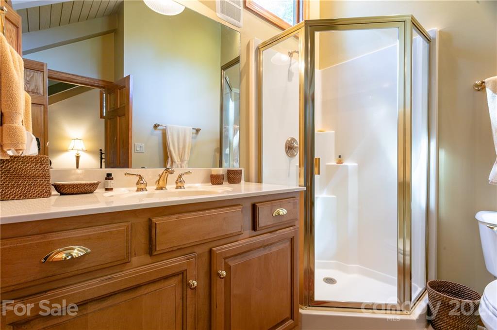 825 Andrew Banks thumbnail image 34