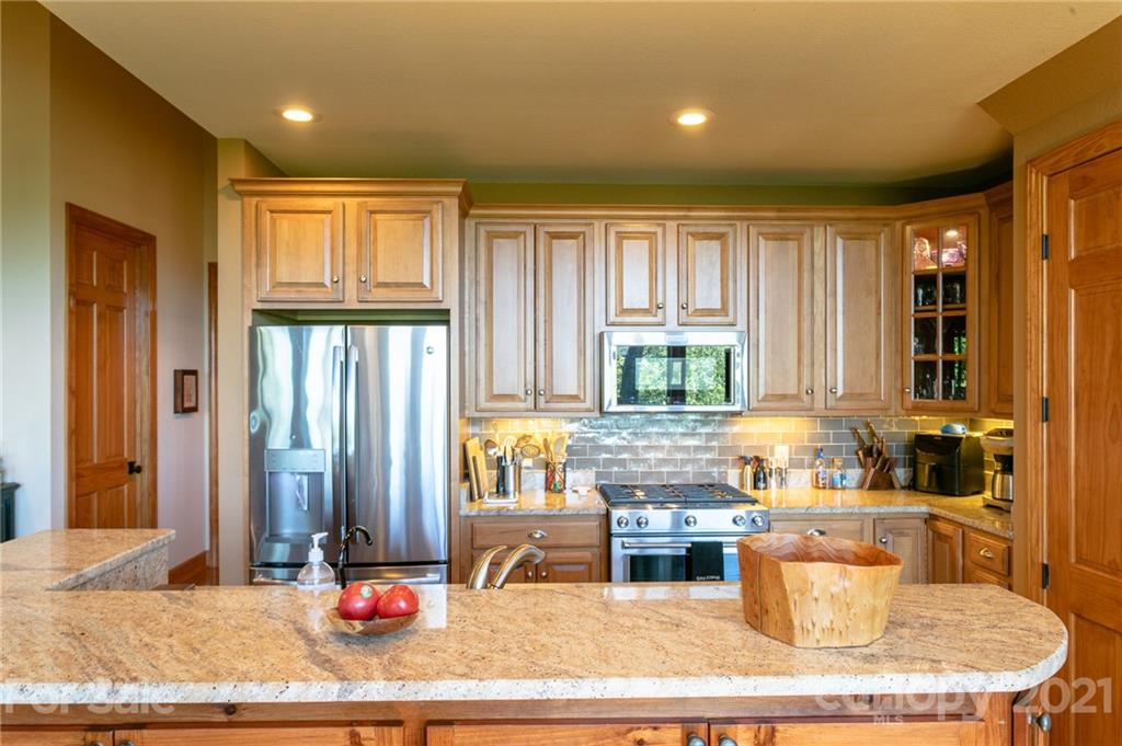 825 Andrew Banks thumbnail image 10