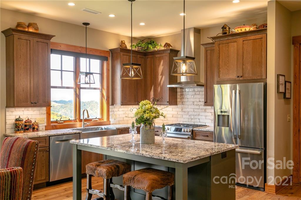 405 Spring Rock thumbnail image 13