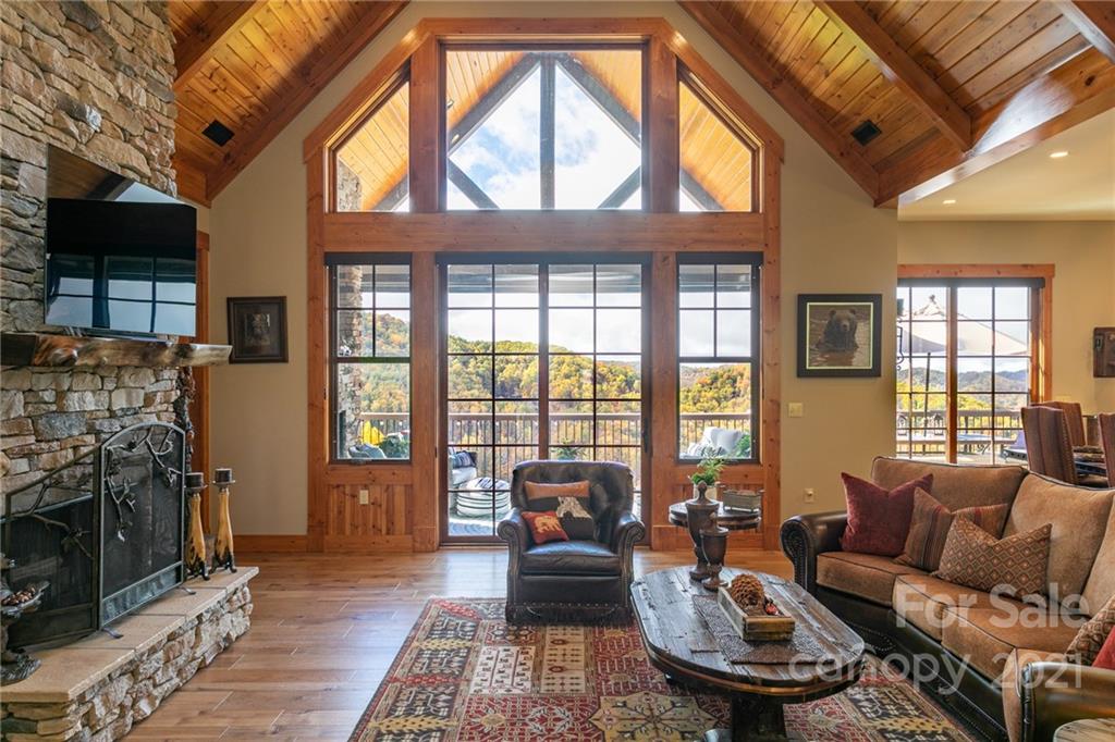 405 Spring Rock thumbnail image 19