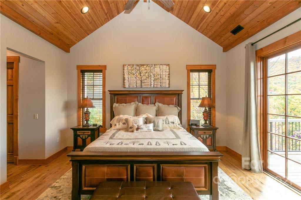 405 Spring Rock thumbnail image 20