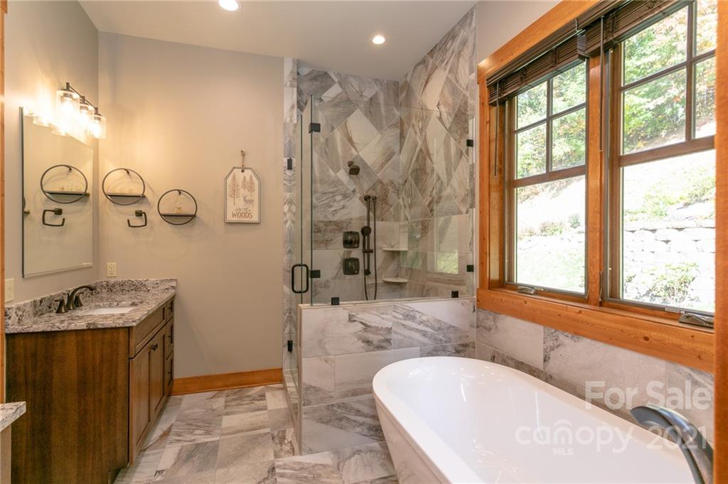 405 Spring Rock thumbnail image 23