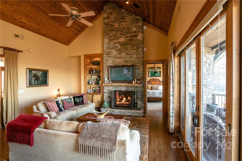 3430 Mountain Air thumbnail image 16