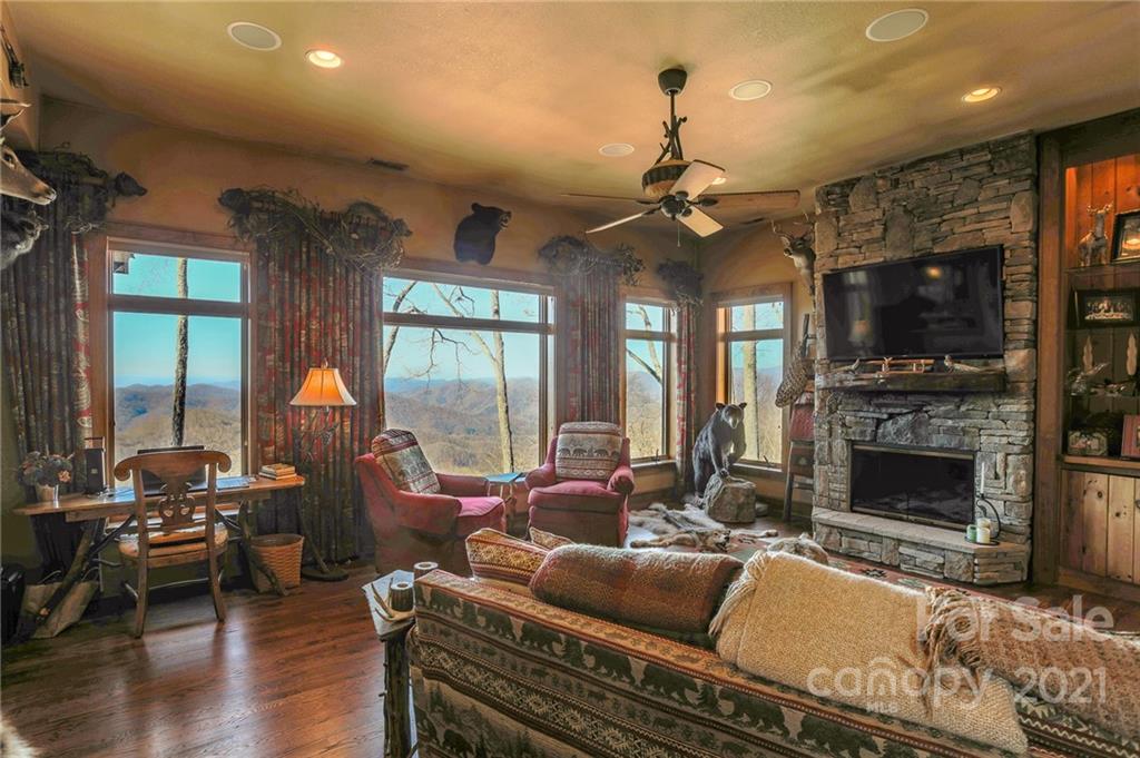 3430 Mountain Air thumbnail image 19