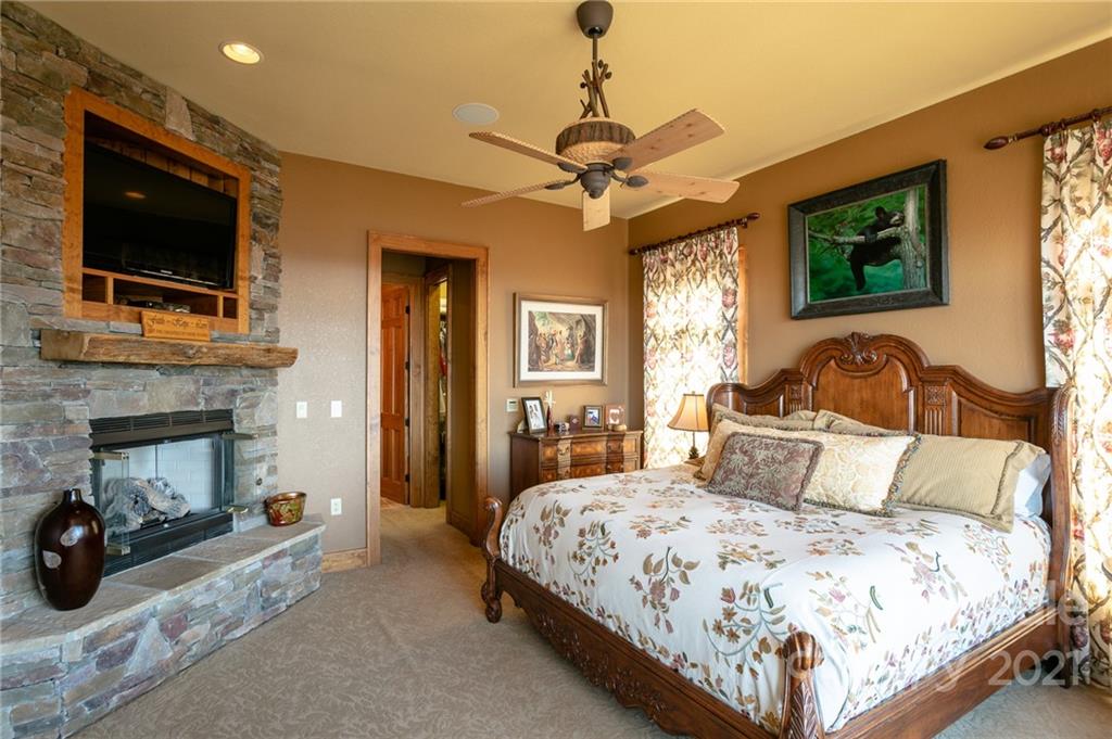 3430 Mountain Air thumbnail image 25