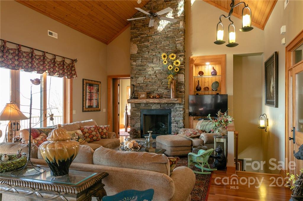 3226 Mountain Air thumbnail image 6