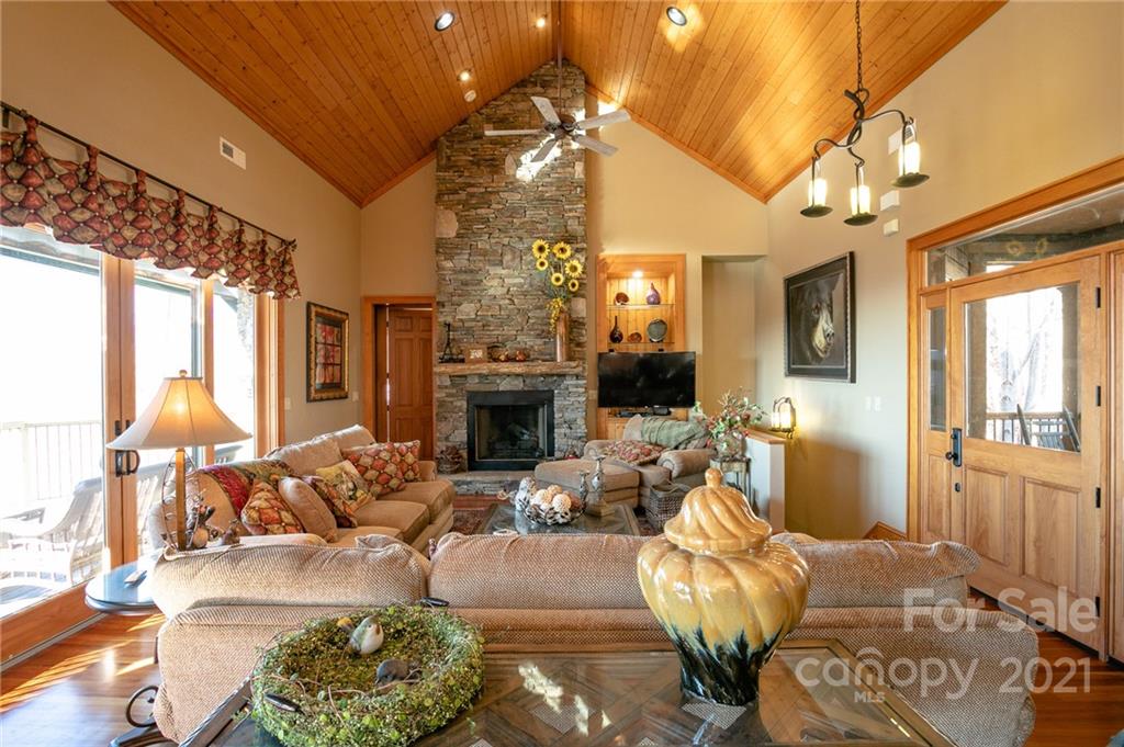 3226 Mountain Air thumbnail image 7