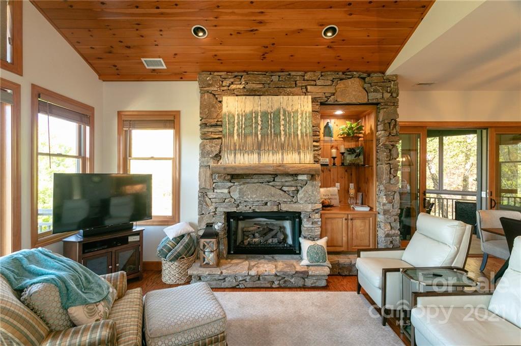 101 Spring Rock thumbnail image 20