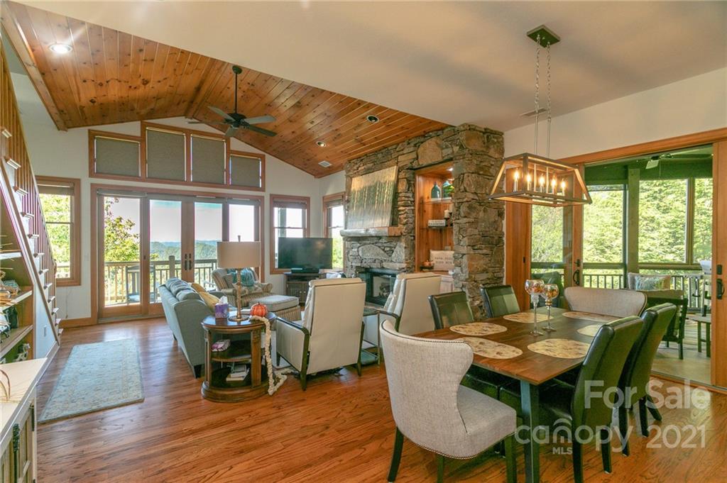 101 Spring Rock thumbnail image 5