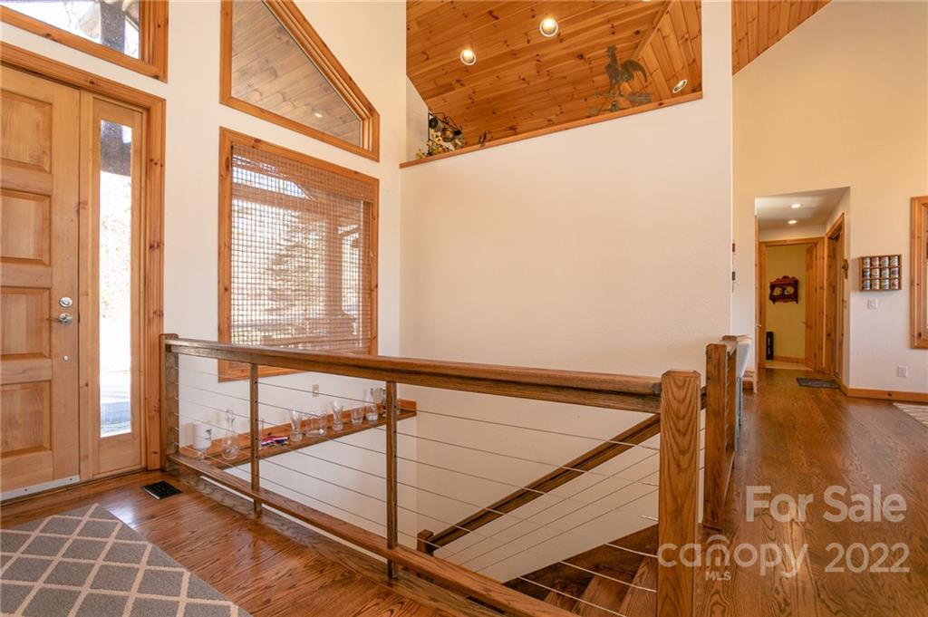 189 Smokehouse thumbnail image 8