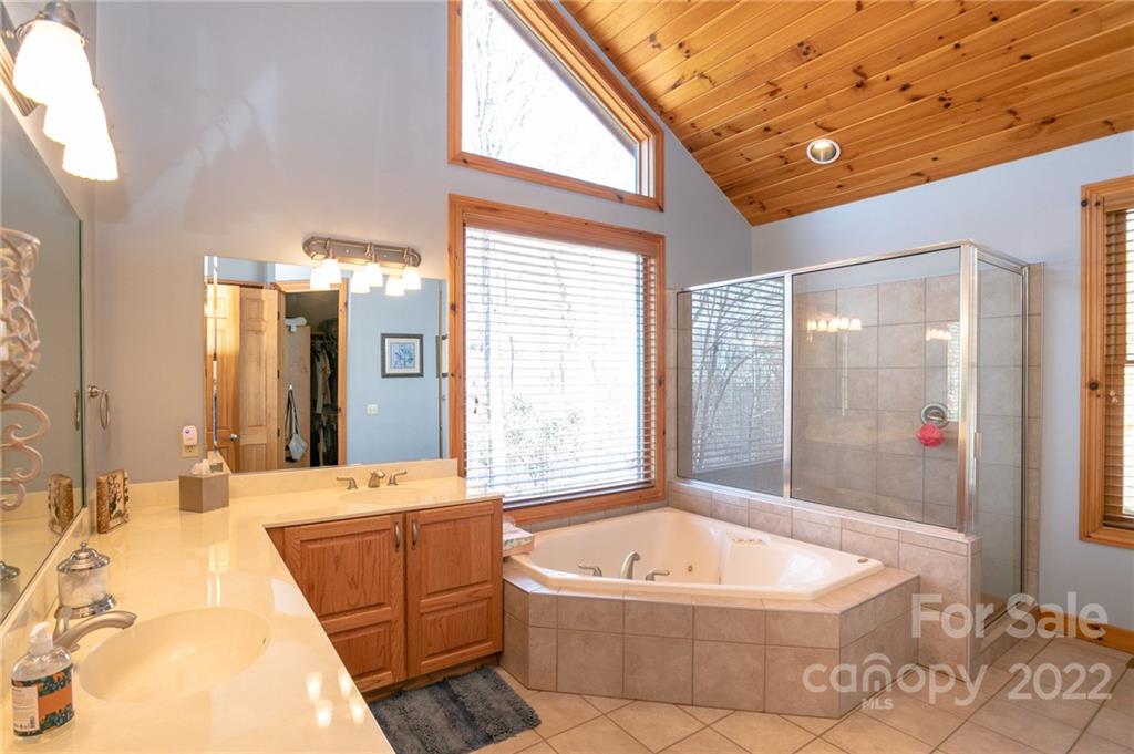 189 Smokehouse thumbnail image 25