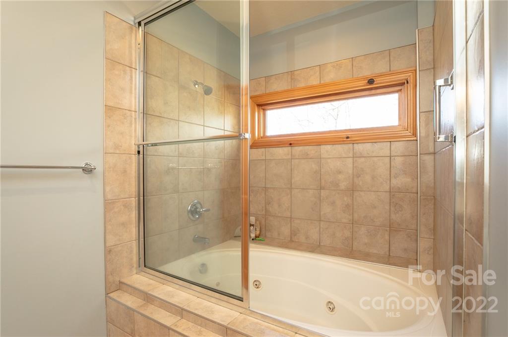 189 Smokehouse thumbnail image 35