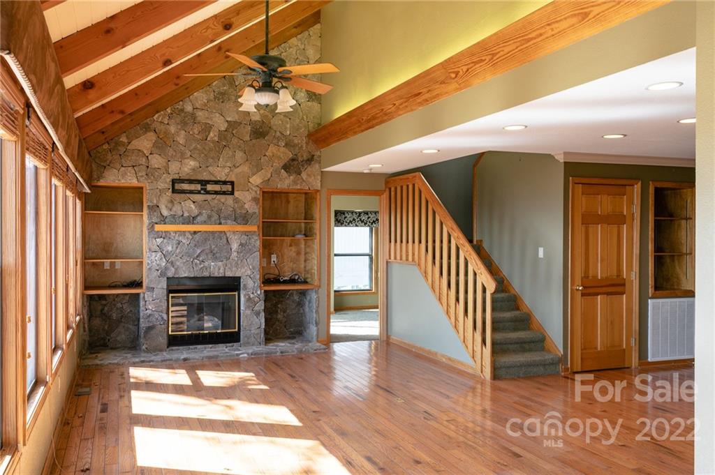 195 Jumpoff Rock thumbnail image 7