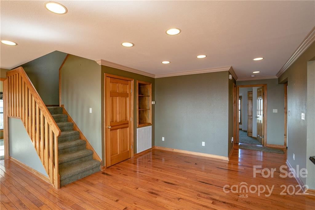 195 Jumpoff Rock thumbnail image 17