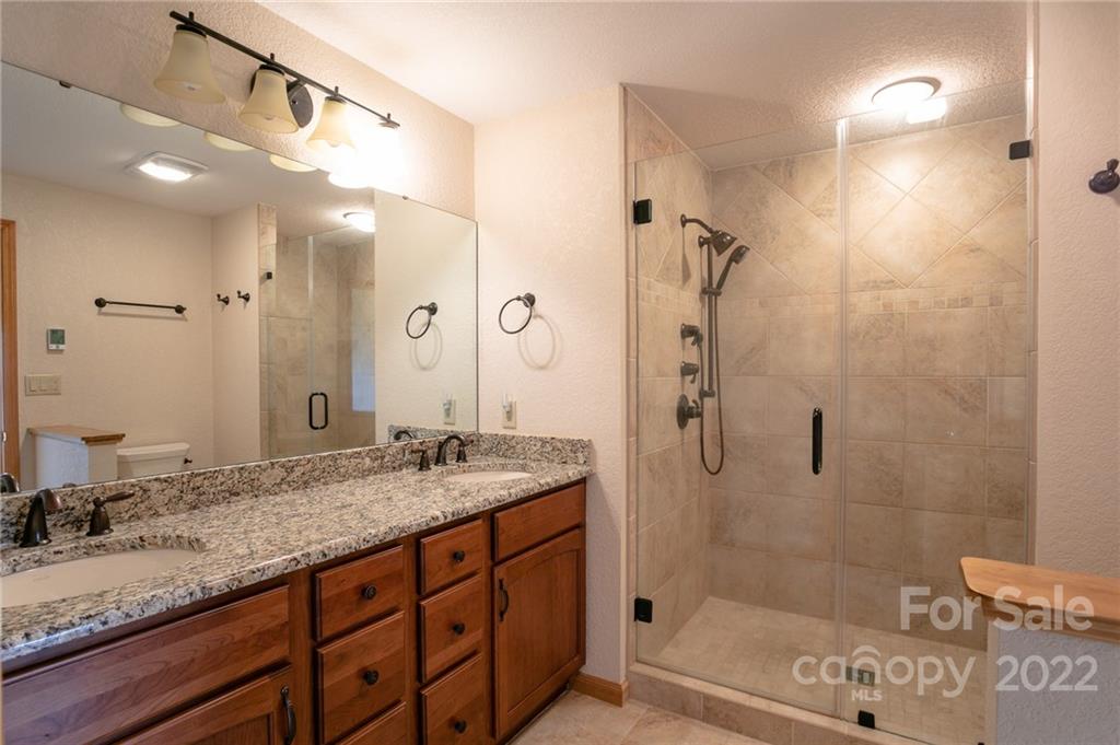 195 Jumpoff Rock thumbnail image 29