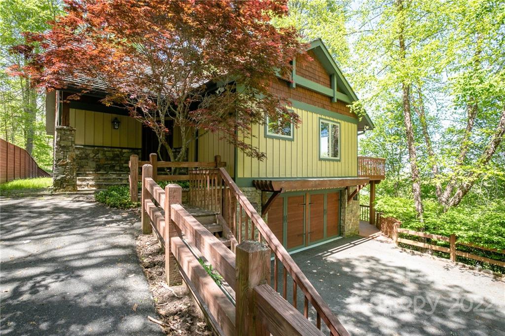 2520 Mountain Air thumbnail image 2