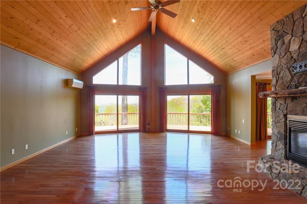 2520 Mountain Air thumbnail image 11