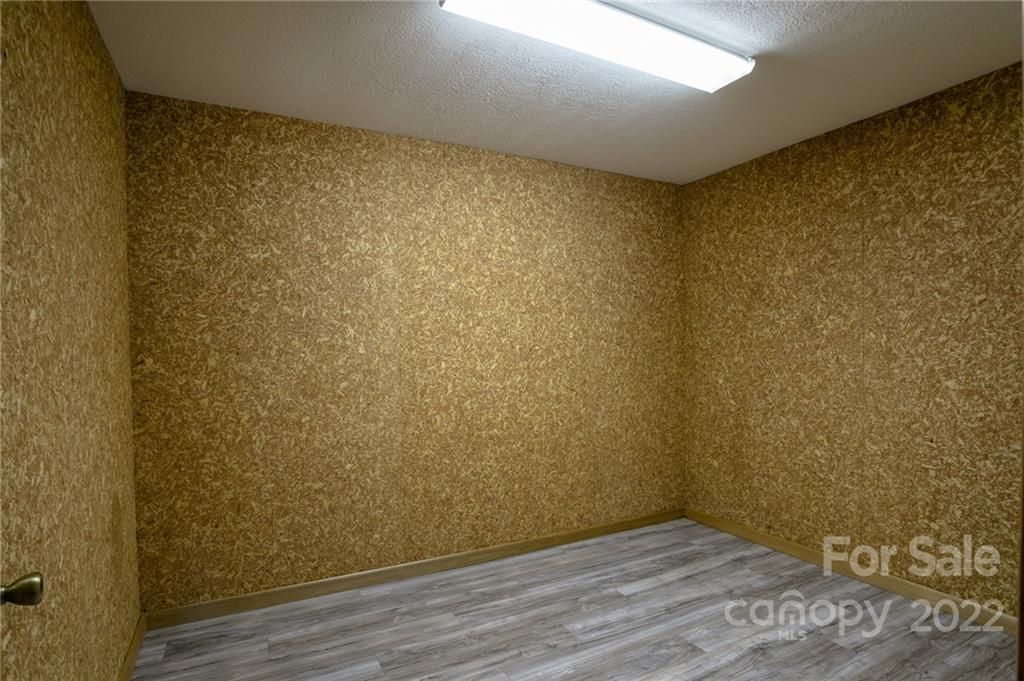 2520 Mountain Air thumbnail image 27