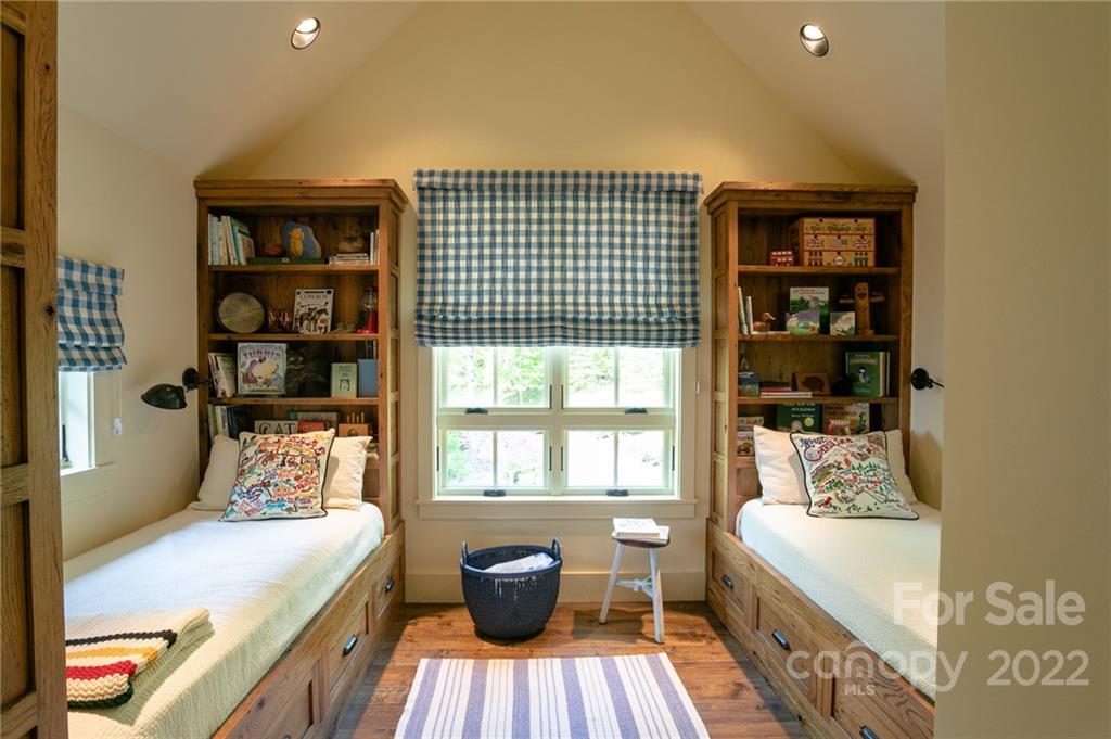 616 Old Growth Forest thumbnail image 23