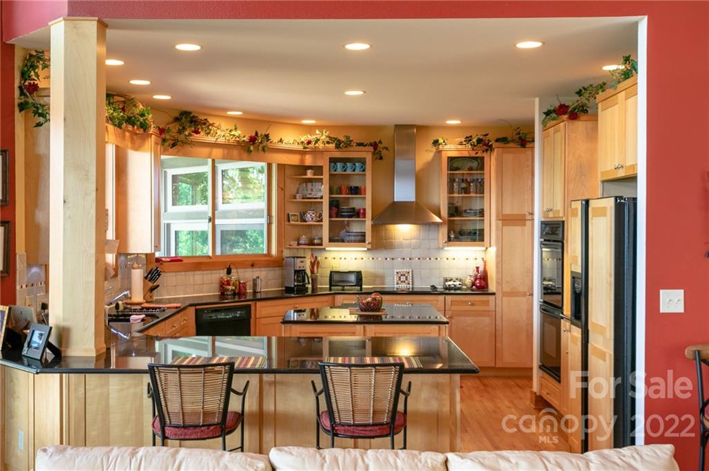 671 Austin Mountain thumbnail image 13