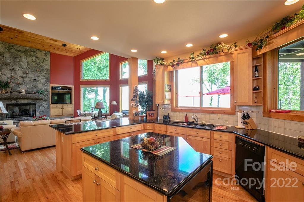 671 Austin Mountain thumbnail image 15