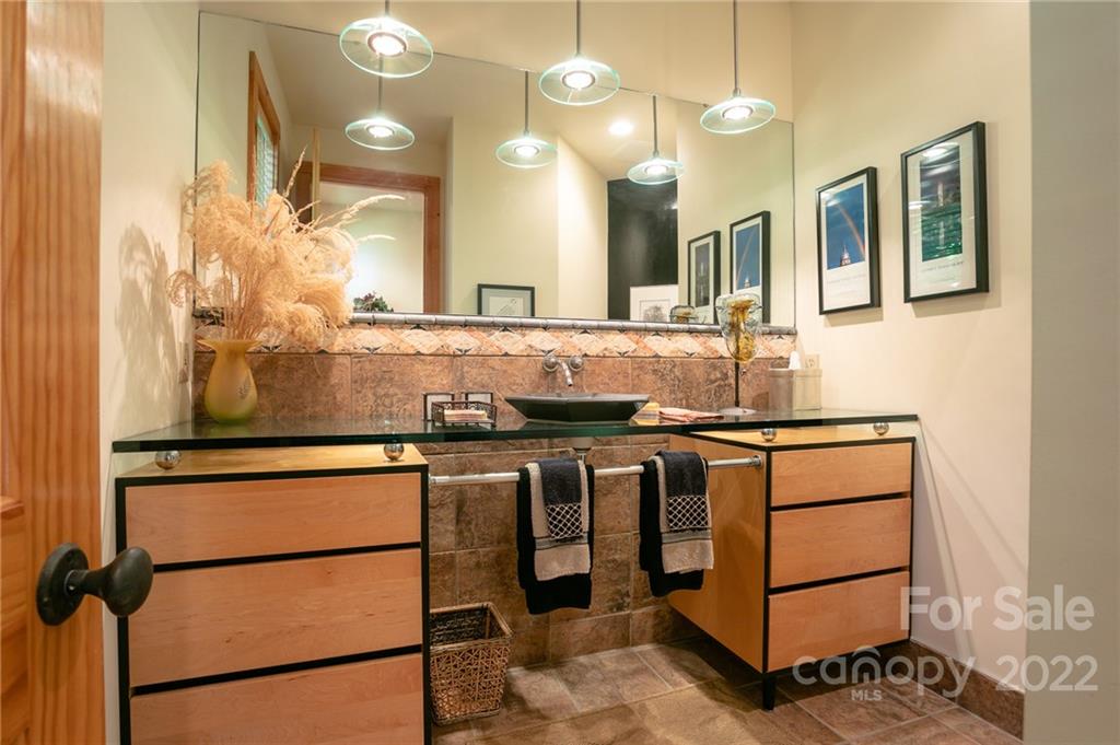 671 Austin Mountain thumbnail image 18