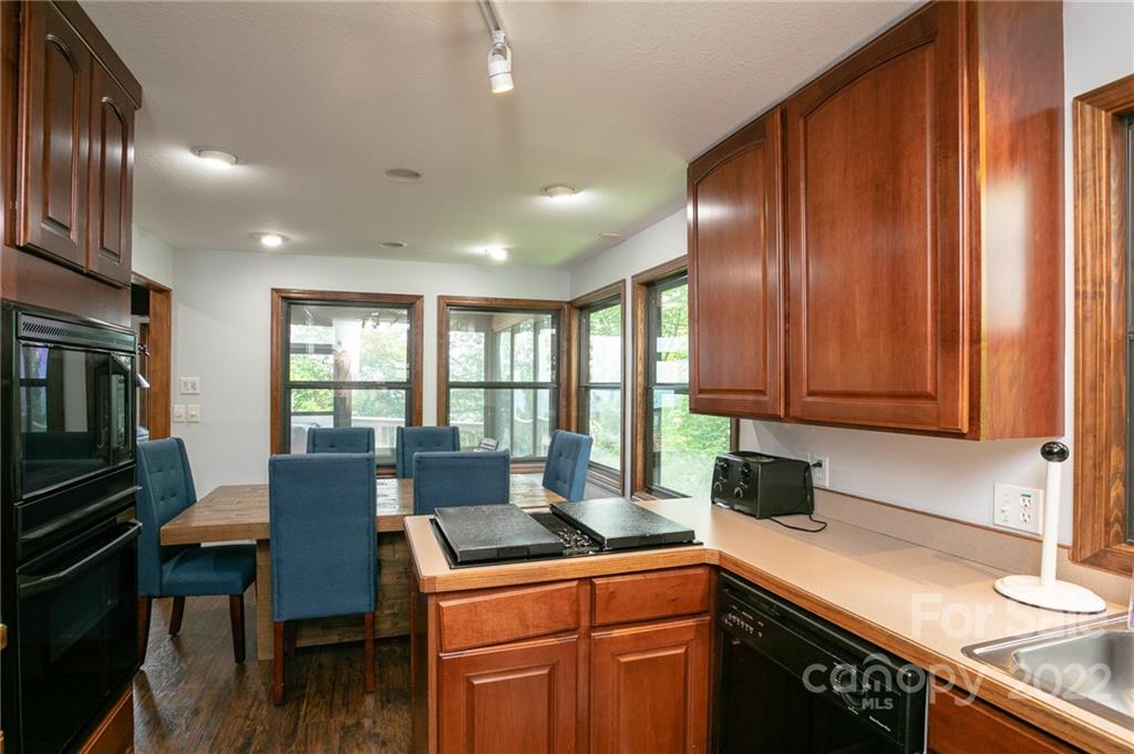121 Slickrock Ridge thumbnail image 16