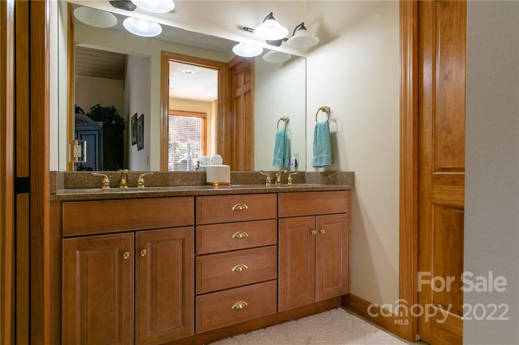 755 Andrew Banks thumbnail image 22