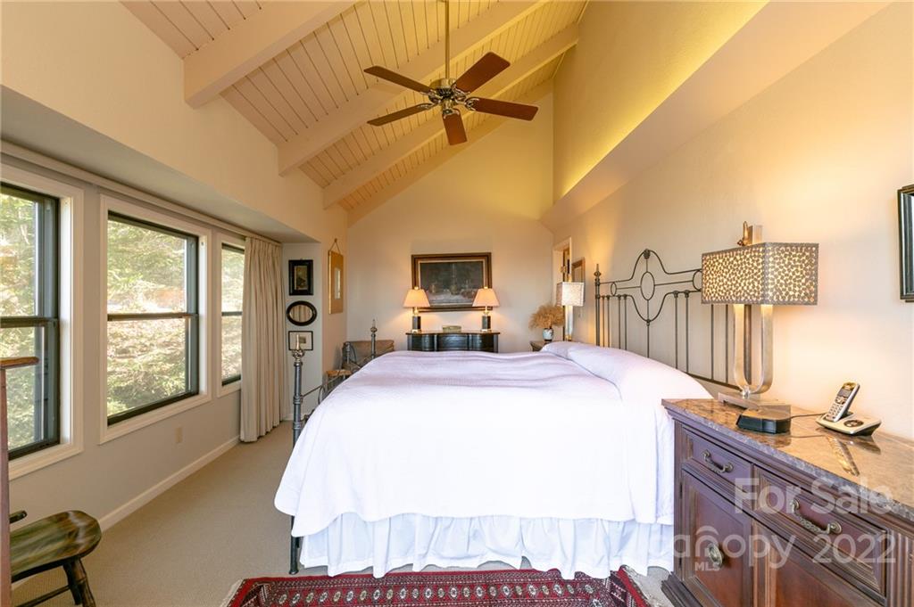 171 Ivy Ridge thumbnail image 10