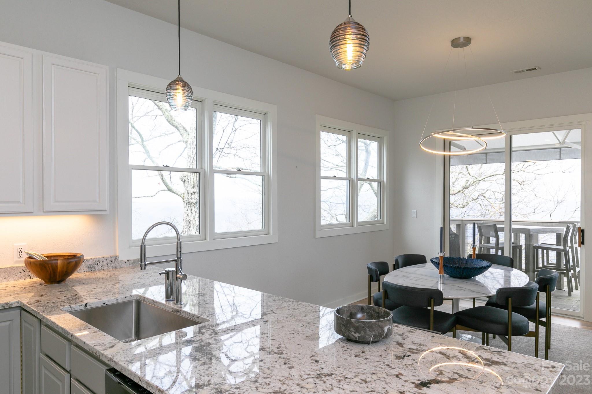 30 Club Villa thumbnail image 16