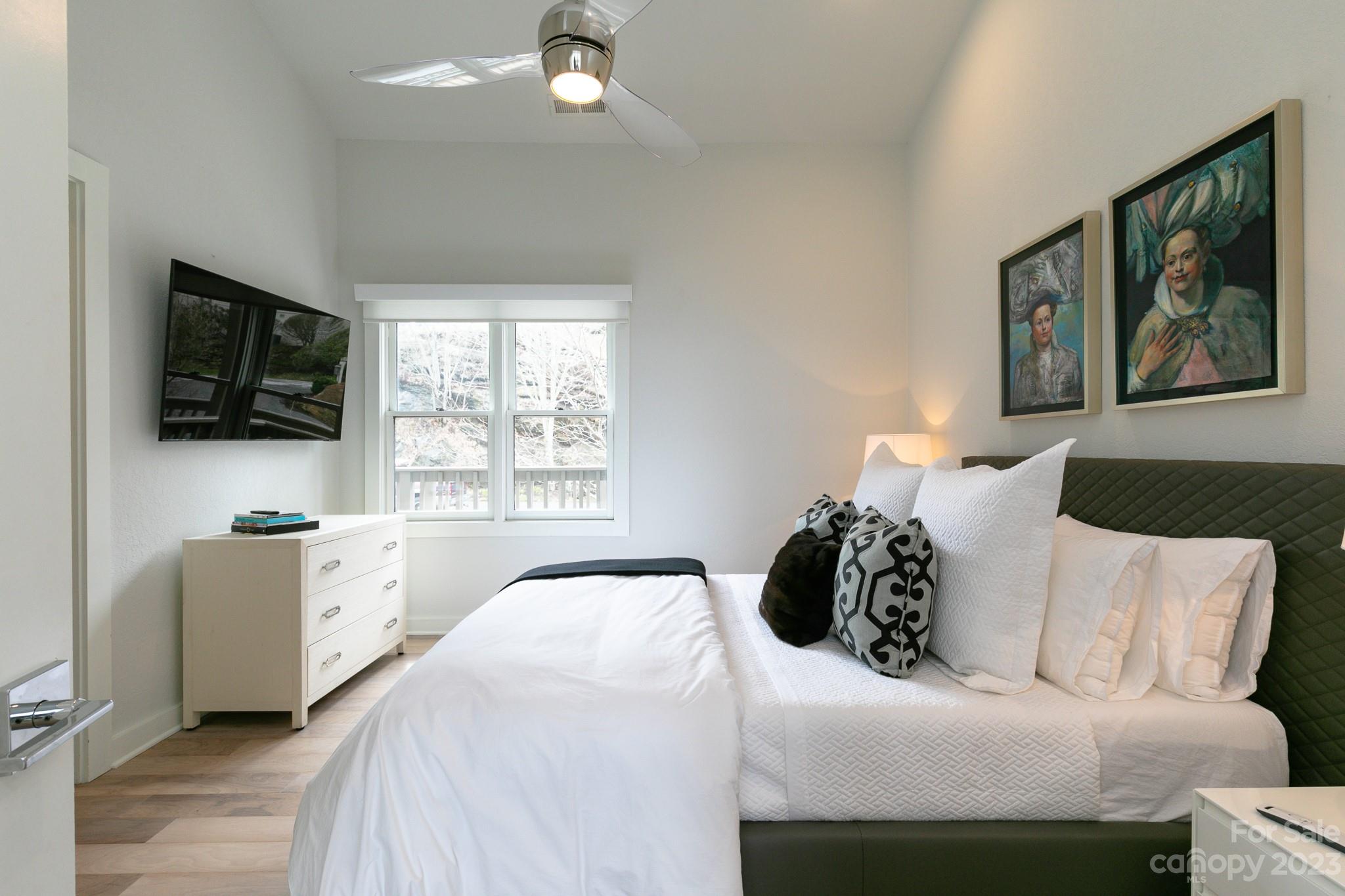 30 Club Villa thumbnail image 31