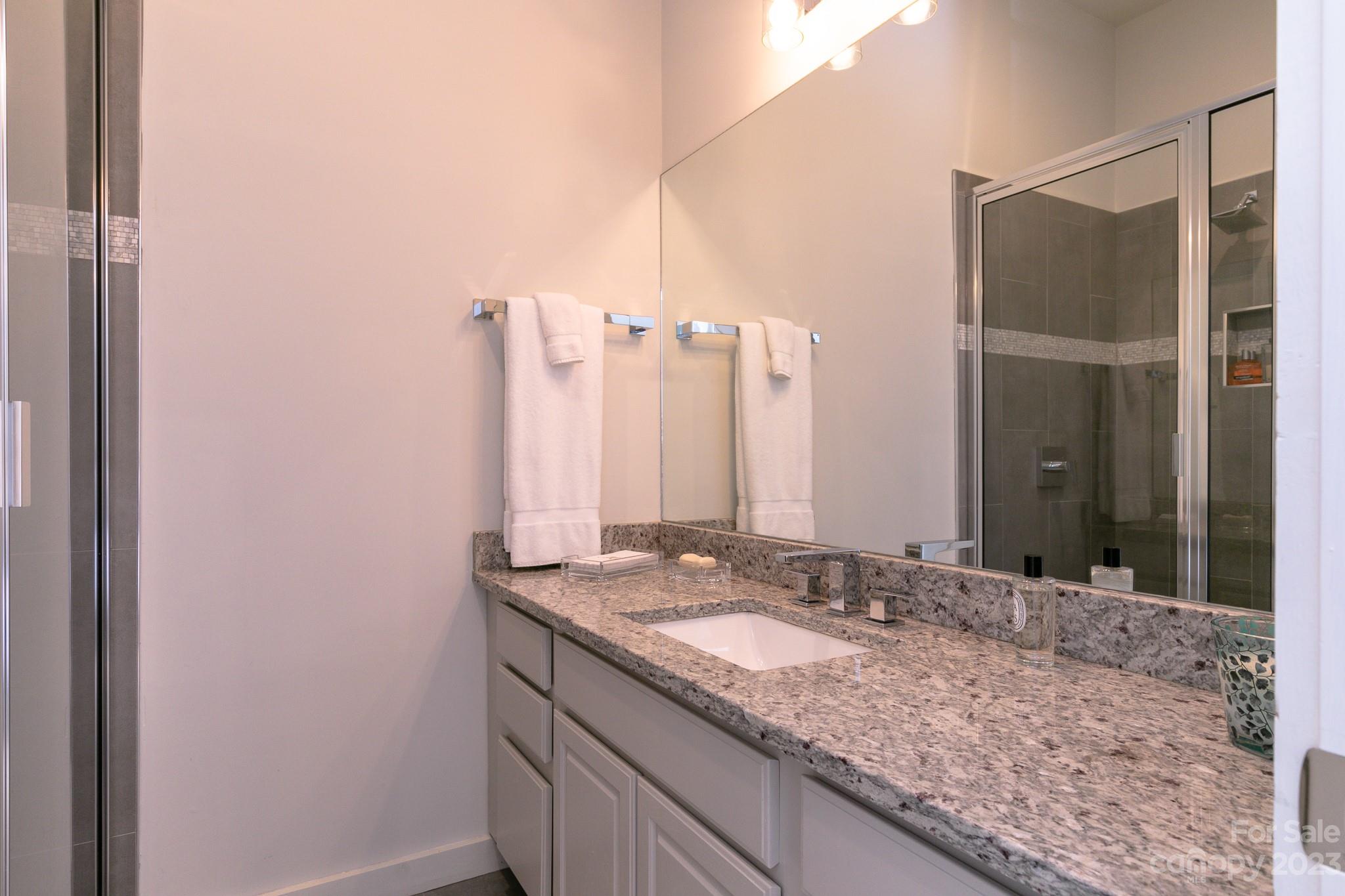 30 Club Villa thumbnail image 33