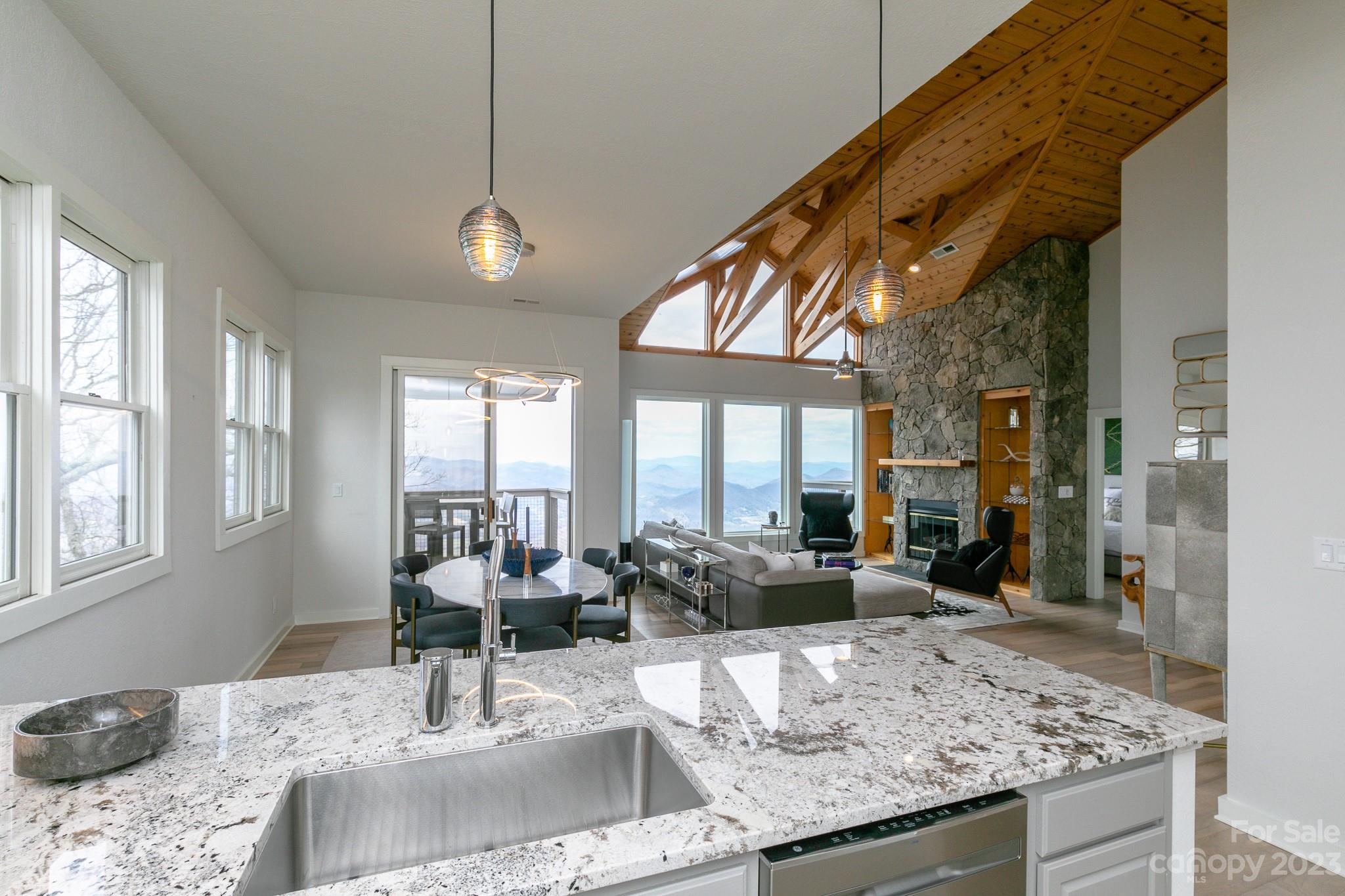 30 Club Villa thumbnail image 2