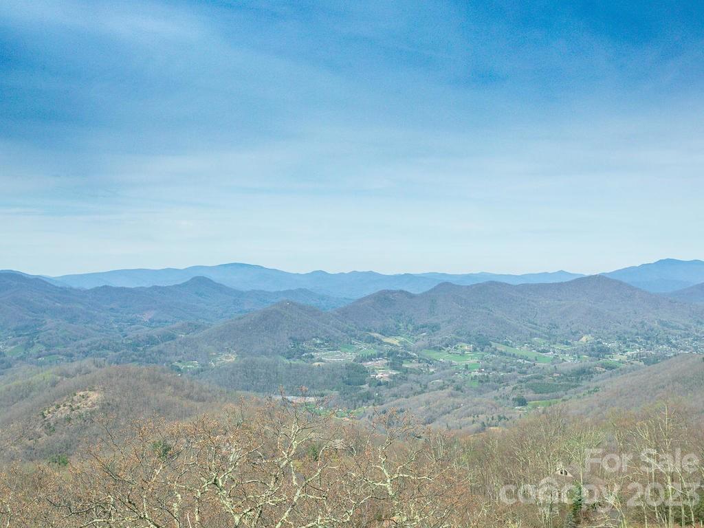 30 Club Villa thumbnail image 35