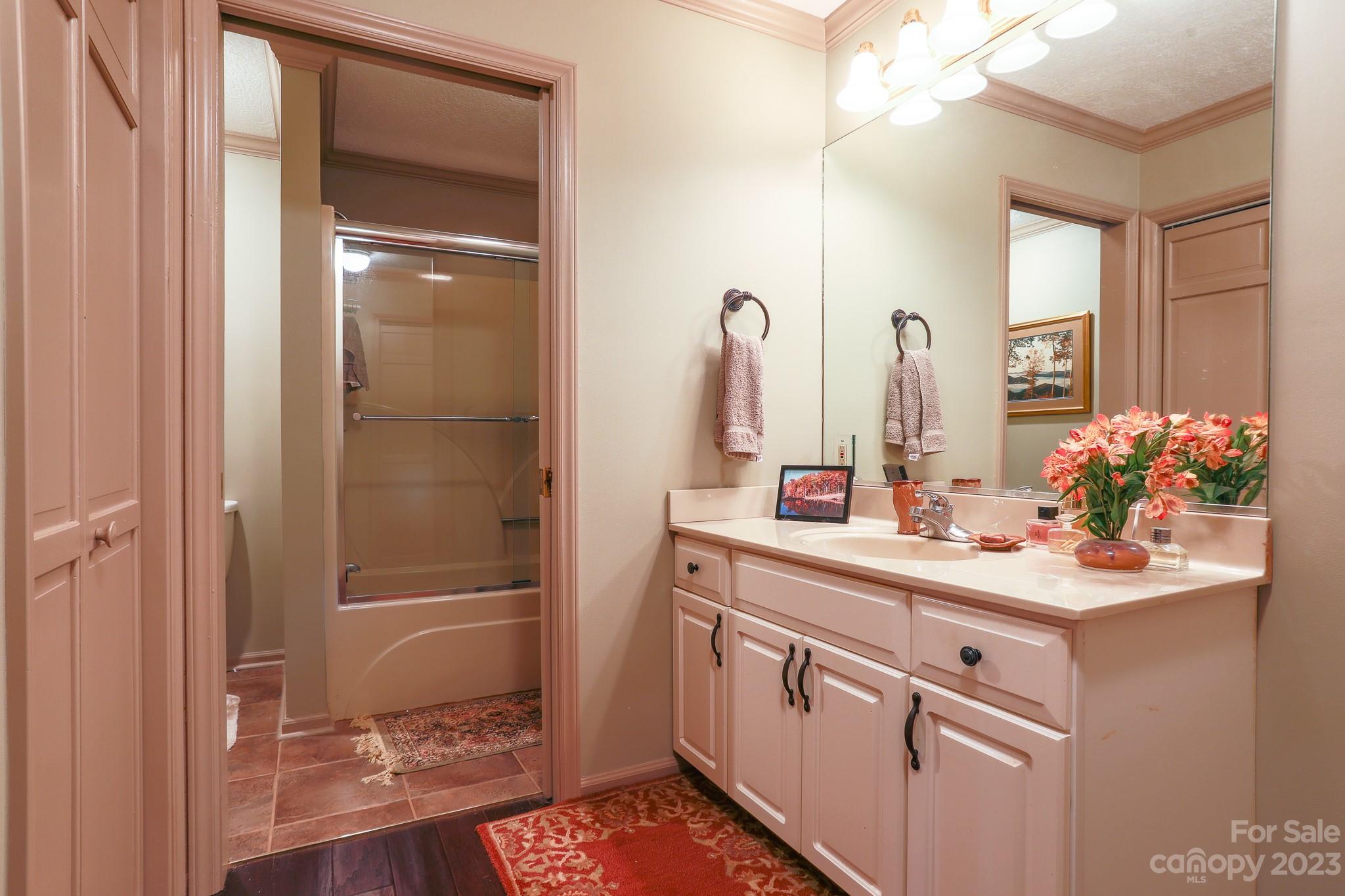 7 Valley Mist thumbnail image 25