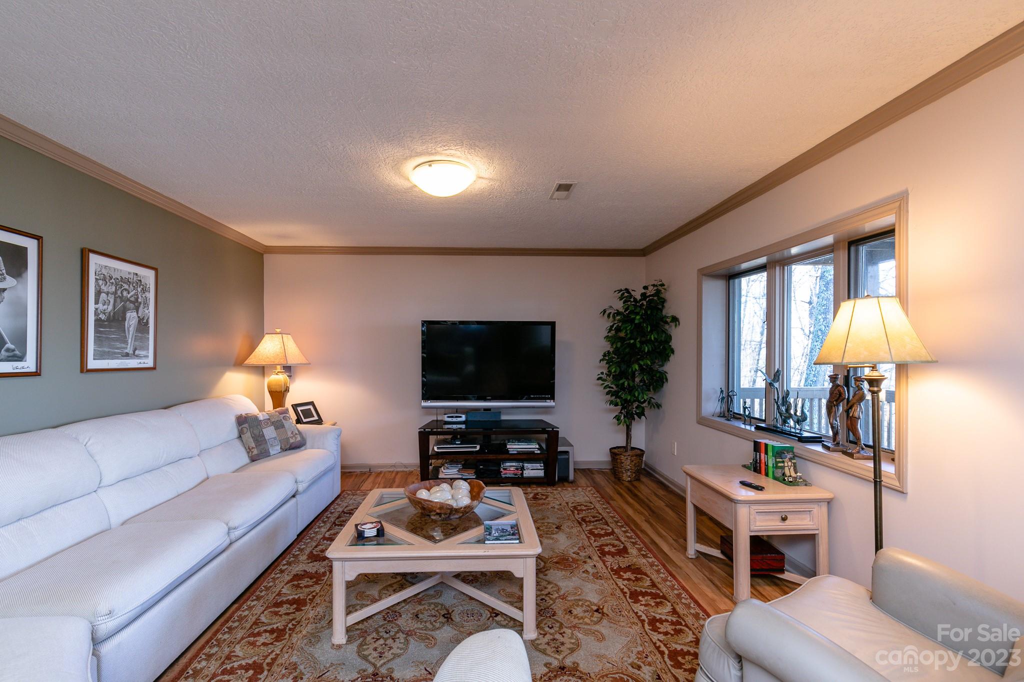 7 Valley Mist thumbnail image 34