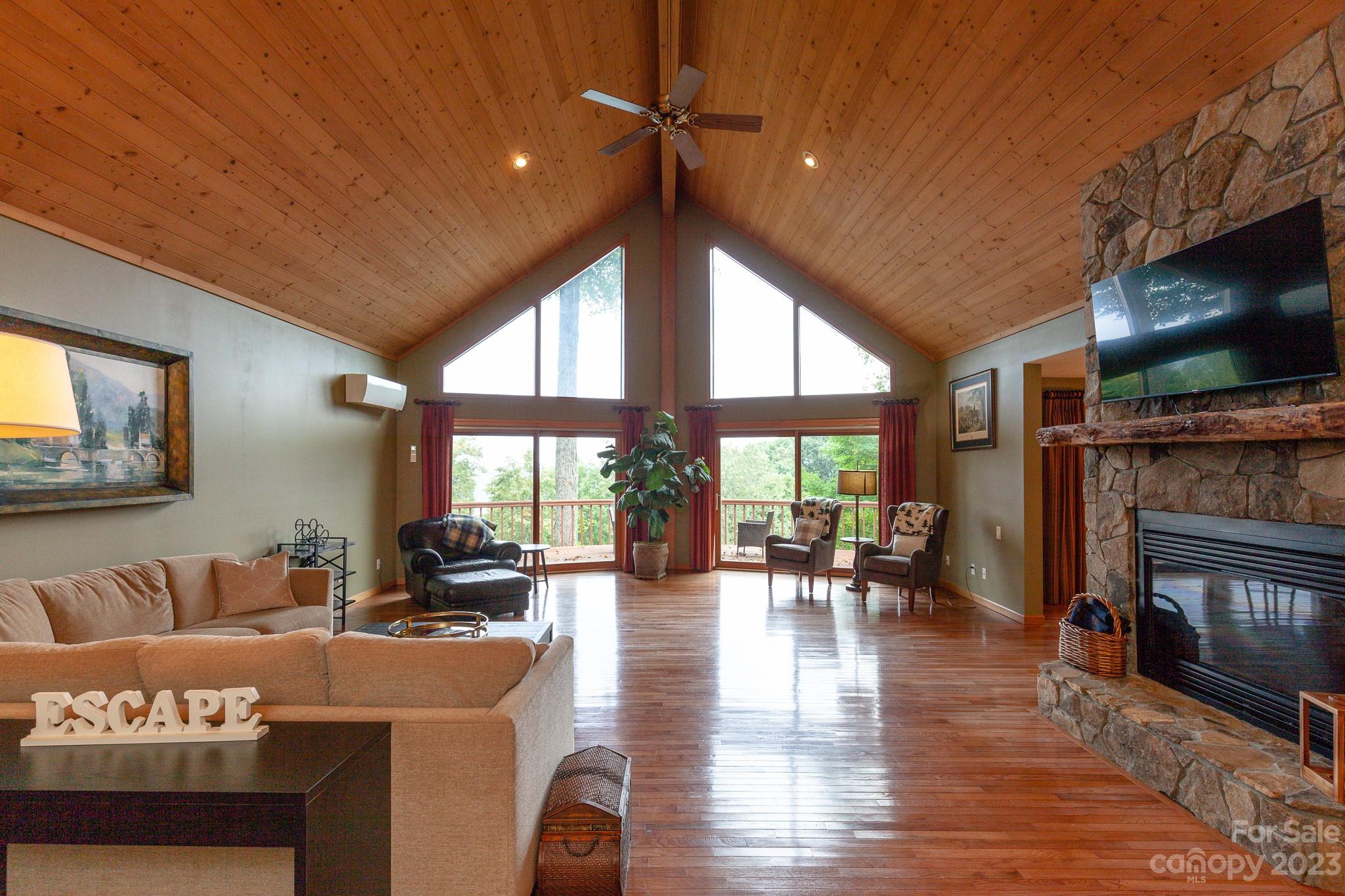 2520 Mountain Air thumbnail image 5