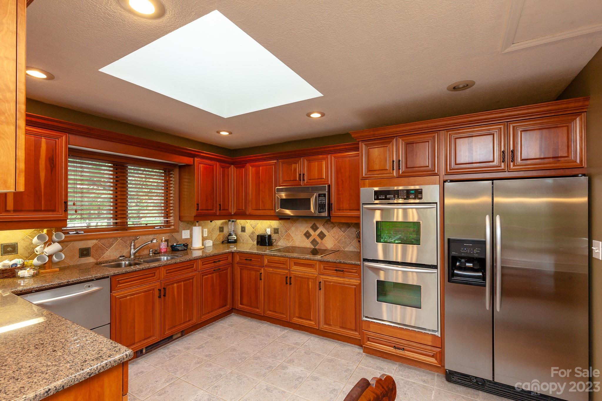 2520 Mountain Air thumbnail image 9